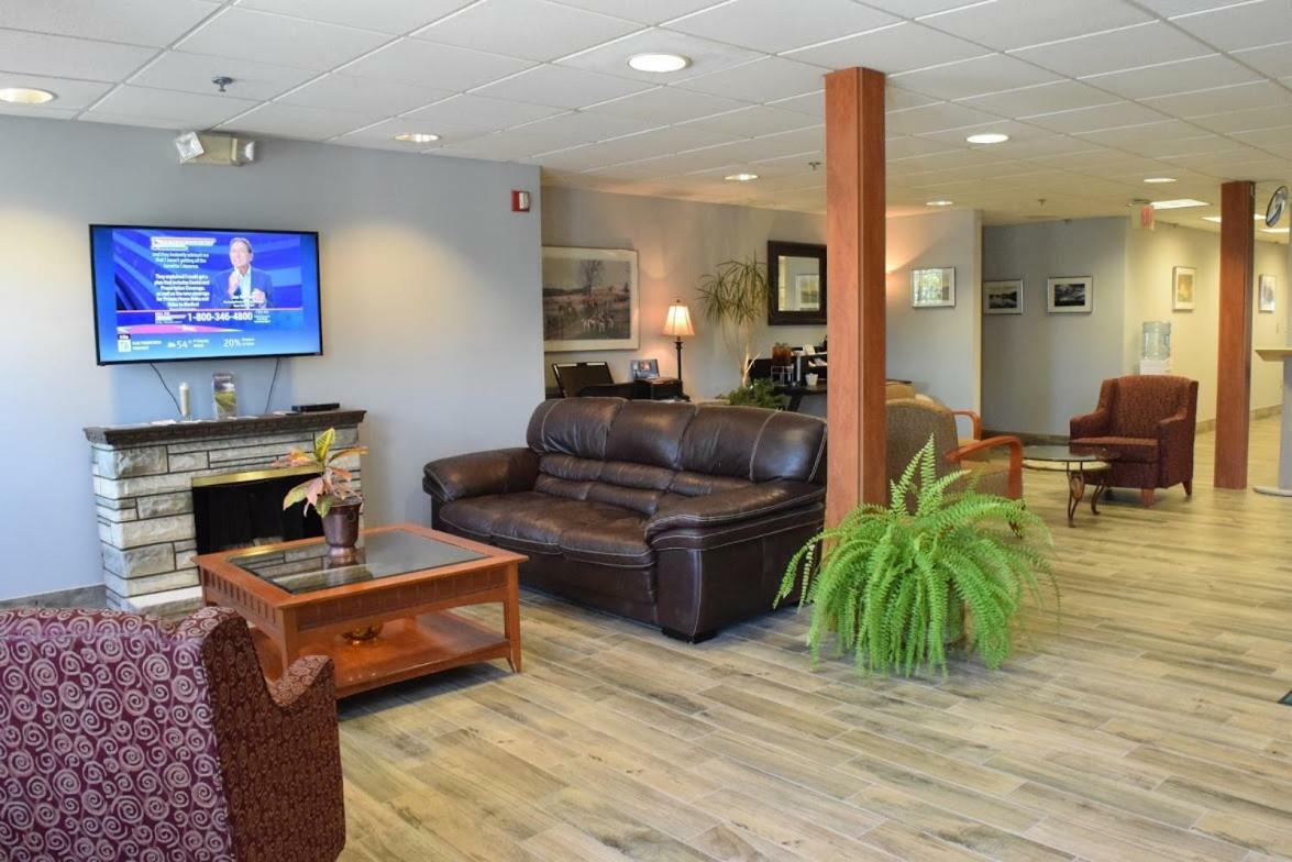 Inn At The Finger Lakes Auburn Esterno foto